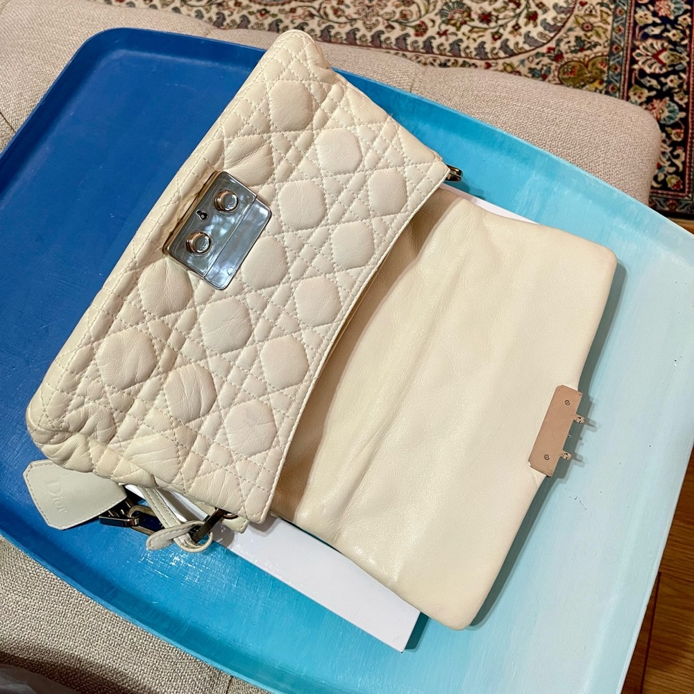 Dior Cream Leather Cannage Miss Dior New Lock Bag - Picture 9 of 16
